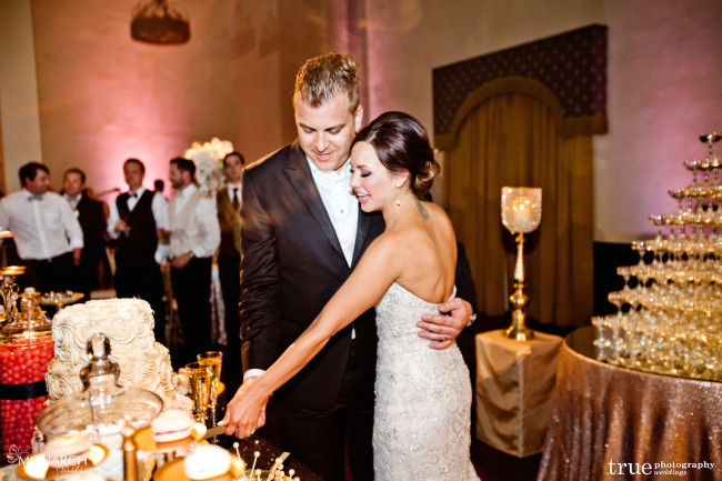Gatsby-Prado-at-balboa-park-wedding-wedding-cake-cutting Gatsby-Prado-at-balboa-park-wedding-wedding-cake-cutting