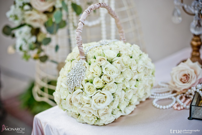 flower-girl-purse-made-from-flower-Great-gatsby-prado-balboa-park-wedding flower-girl-purse-made-from-flower-Great-gatsby-prado-balboa-park-wedding
