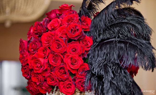 Gatsby-wedding-red-roses-black-feather-centerpiece-gold-accents-us-grant-hotel-3 Gatsby-wedding-red-roses-black-feather-centerpiece-gold-accents-us-grant-hotel-3