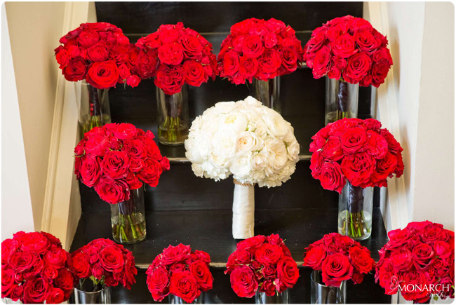 Red-roses-bouquet-white-bridal-bouquet Red-roses-bouquet-white-bridal-bouquet
